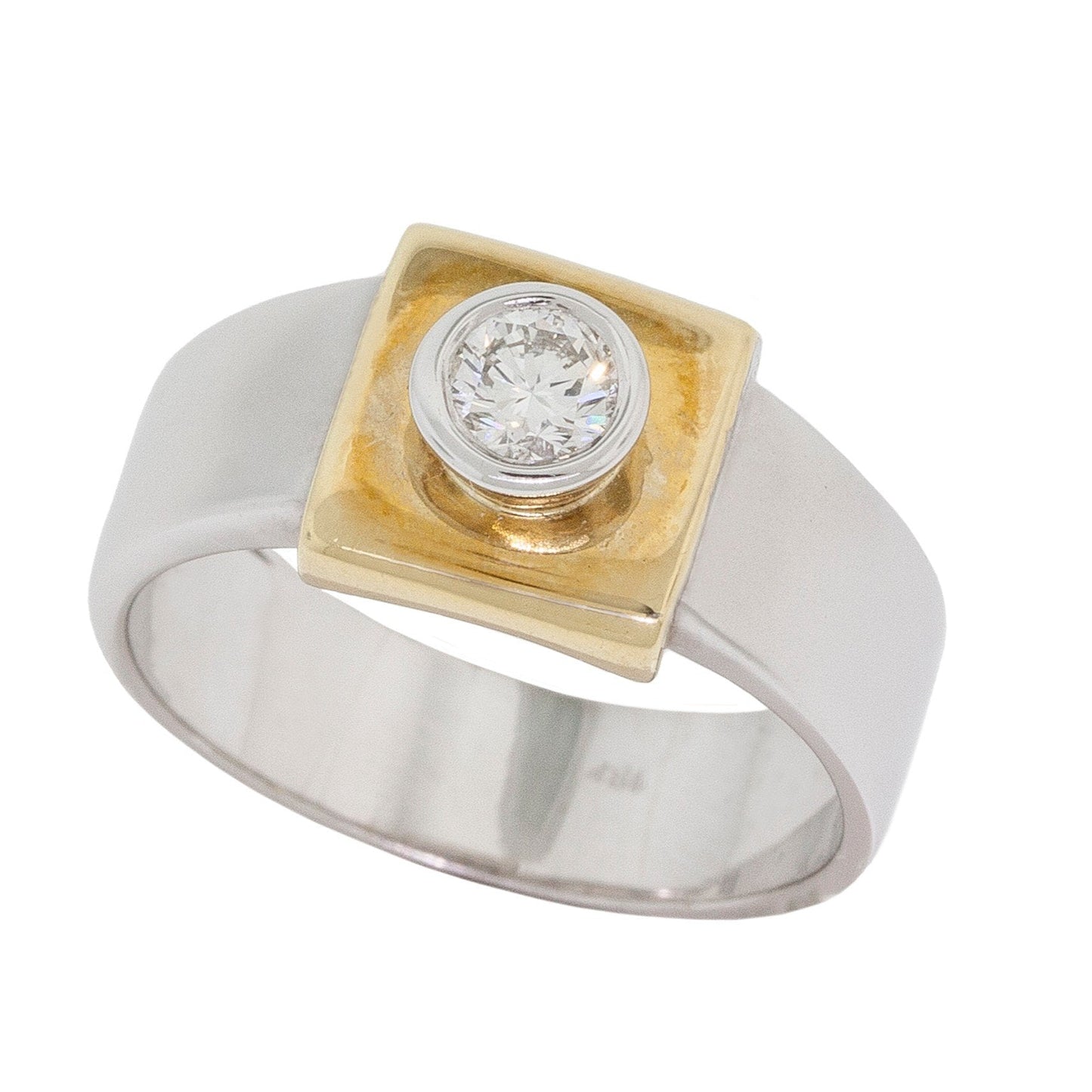 Round Diamond Ring